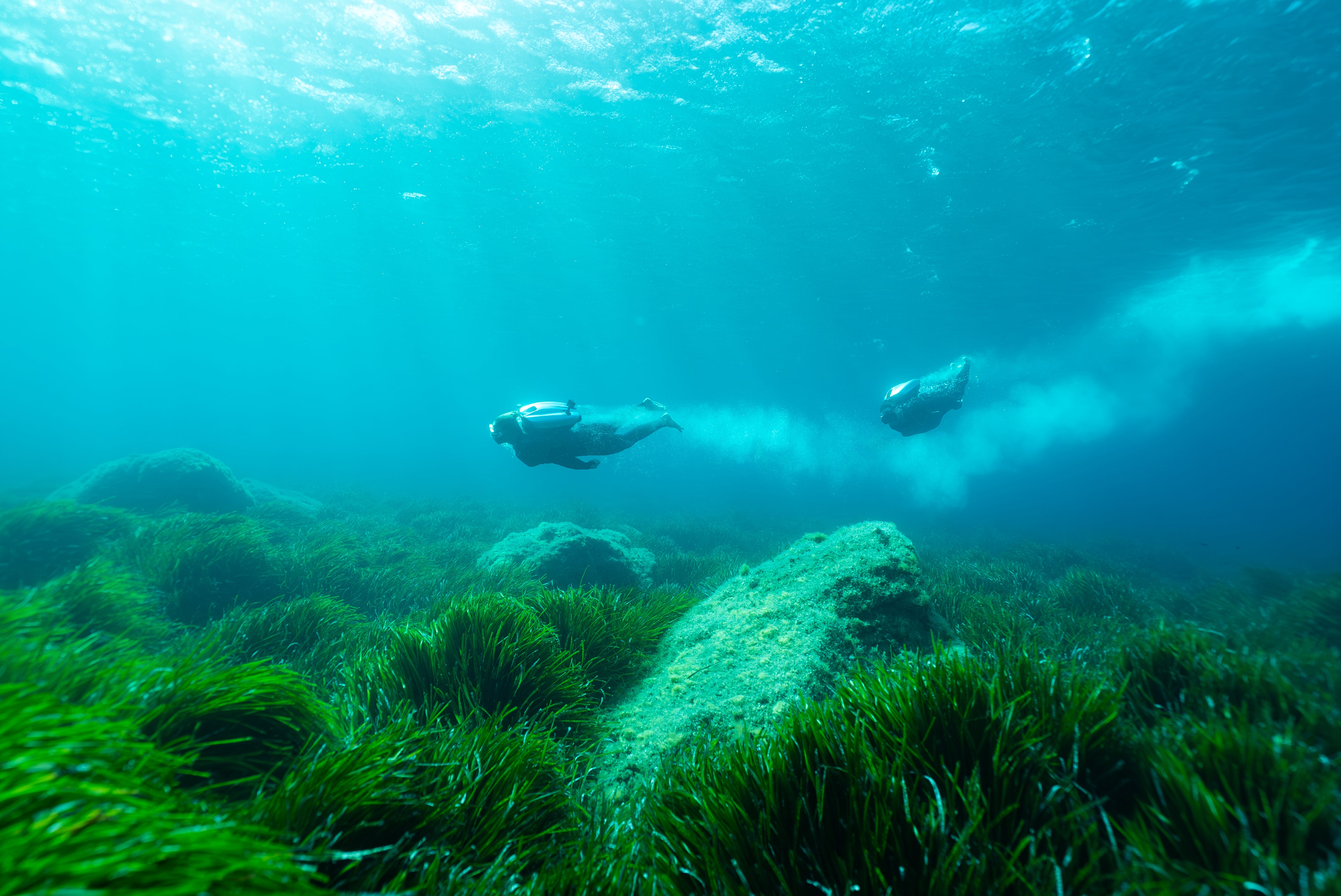2x CudaJet Underwater Jetpacks flying through Corsica